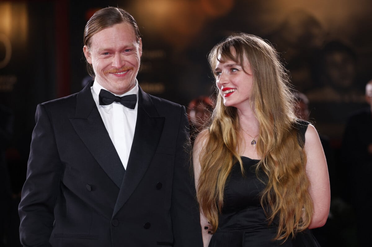 Photo Caleb Landry Jones et Katya Zvereva lors du 80ème festival