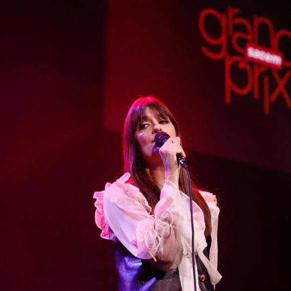 Clara Luciani (Grand prix de la chanson française (créateur, interprète)) - Cérémonie des "Grands prix SACEM 2022" à la Maison de la radio, le 13 décembre 2022. © Christophe Clovis / Bestimage