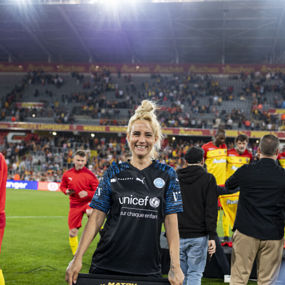 Exclusif - Elodie Gossuin - 3ème édition de la rencontre de football caritative "Match des héros" entre le "RC Lens Légendes" et "L'équipe Unicef" au stade Bollaert-Delelis à Lens le 6 juin 2023. © Pierre Perusseau / Bestimage 