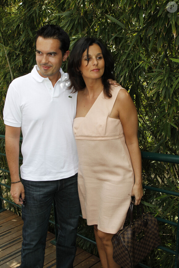 Maxime Chattam et Faustine Bollaert au 4ème jour des internationaux de France de froland Garros 2012.