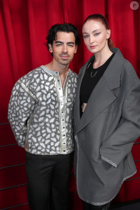 Joe Jonas et sa femme Sophie Turner - Défilé de mode Louis Vuitton, Prêt-à-porter Printemps / Eté 2023 dans le cadre de la Fashion Week de Paris, France, le 04 Octobre 2022.