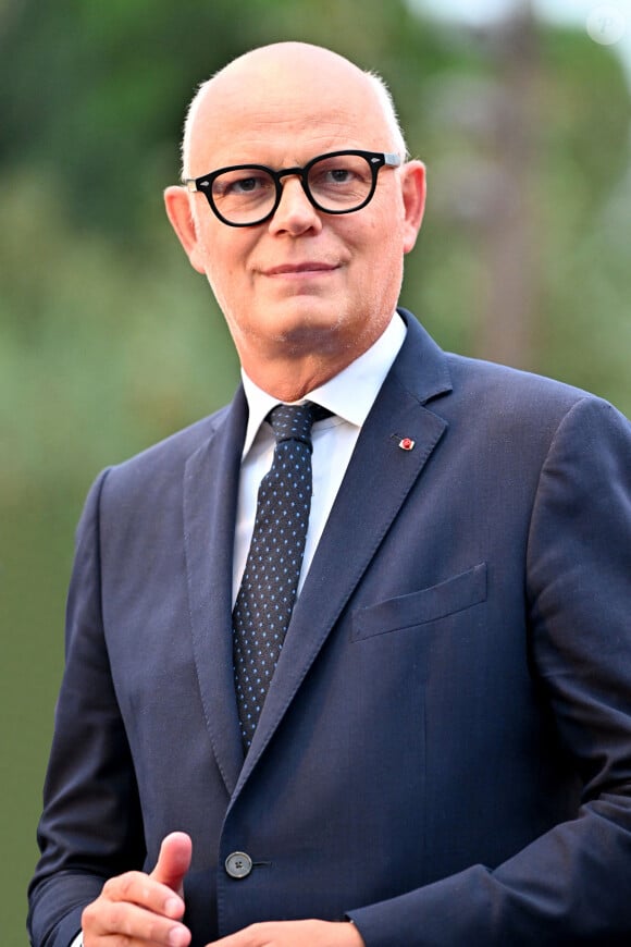 L'ex-Premier ministre s'est confié dans un extrait de Sept à Huit, en amont de la diffusion de son portrait dans l'émission, sur sa transformation physique. 
Edouard Philippe au jardin Albert 1er sur la Coulée Verte, à Nice, le 1 septembre 2023. 