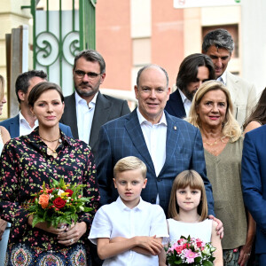 Le prince Albert II de Monaco, sa femme la princesse Charlene et leurs enfants, le prince héréditaire Jacques et la princesse Gabriella, accompagnés de Charlotte Casiraghi, de son fils Raphaël Elmaleh, de Dimittri Rassam, son mari et de leur fils Balthazar, entourés des membres du Conseil Municipal ont participé au traditionnel pique-nique des Monégasques " U Cavagnëtu " au parc Princesse Antoinette, à Monaco, le 9 septembre 2023. Après une messe célébrée par l'Archevêque de Monaco, tout le monde s'est retrouvé autour des inévitables barbajuans, accompagnés de pissaladières, de fougasses à l'anis et bien sûr de la socca. © Bruno Bebert / Bestimage 