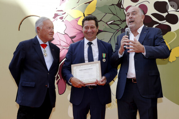 Didier Guillaume, ancien ministre de l'Agriculture - Laurent Gerra reçoit les insignes de Chevalier dans l'ordre du Mérite Agricole des mains de Monsieur Georges Blanc, chef triplement étoilé, au Restaurant Léon de Lyon à Lyon, France, le 3 septembre 2023. © Pascal Fayolle/Bestimage