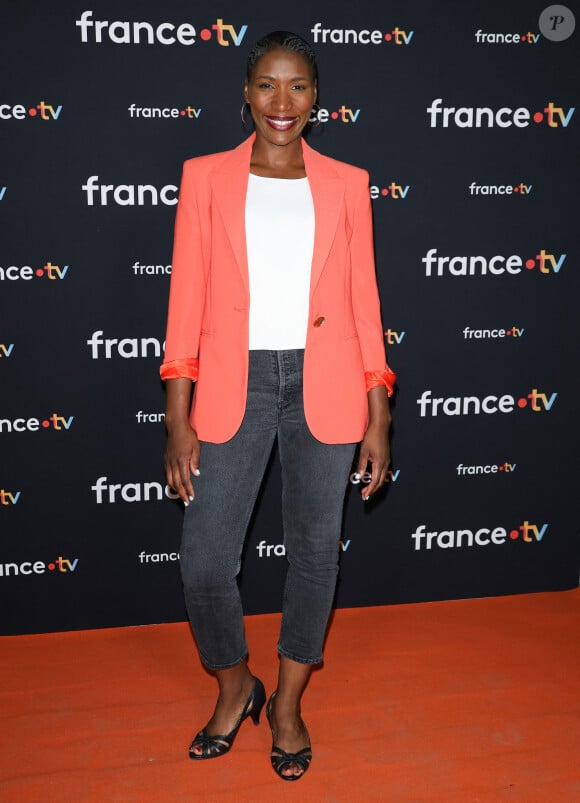 Johanna Ghiglia au photocall pour la conférence de presse de rentrée de France TV à la Grande Halle de la Villette à Paris, France, le 11 juillet 2023. © Coadic Guirec/Bestimage