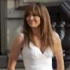 Jennifer Lopez a tout ce qu'il faut là où il faut : taille fine, hanches larges et sourire mutin ! Une vraie femme !