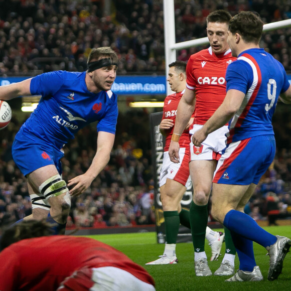 "L'un ne va pas sans l'autre, c'est des inséparables", résume Thierry Cazedevals, l'agent d'Antoine Dupont
 
Anthony Jelonch et Antoine Dupont - Tournoi des 6 Nations, la France remporte son match contre le Pays-de-Galles (13-9) le 11 mars 2022 - © Laurent Layris / Panoramic / Bestimage