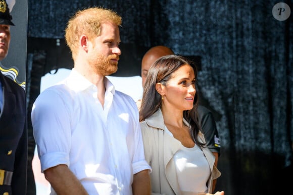 De nombreuses personnalités lui ont déjà redu hommage mais pas Meghan.
Le prince Harry, duc de Sussex et Meghan Markle, duchesse de Sussex aux Invictus Games 2023 à Dusseldorf pour une remise de prix le 16 septembre 2023.