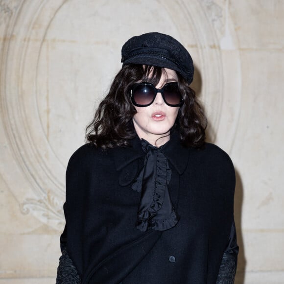 Isabelle Adjani - Photocall au défilé de mode Haute-Couture Christian Dior au musée Rodin lors de la Fashion Week Printemps-été 2023 de Paris, France, le 23 janvier 2023. © Olivier Borde/Bestimage 