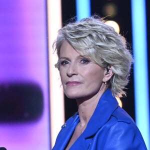 "On passe de la blonde froide à une méditerranéenne plus pulpeuse."
Sophie Davant - Les personnalités se mobilisent lors de la 36ème édition du Téléthon sur le plateau de France 2, avec pour parrain K.Adams, le 3 décembre 2022. © Coadic GUIREC / Bestimage 