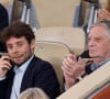 Son père est le journaliste Patrice Duhamel.
Patrice Duhamel et son fils Benjamin en tribune (jour 13) lors des Internationaux de France de Tennis de Roland Garros 2022 à Paris, France, le 3 juin 2022. © Dominique Jacovides/Bestimage 