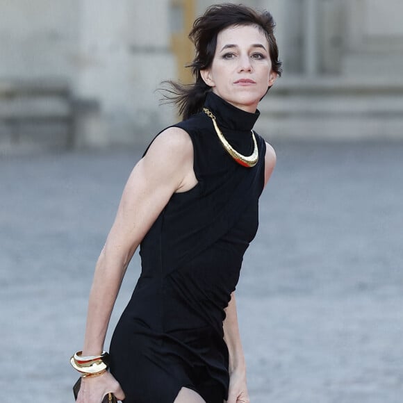 Charlotte Gainsbourg - Dîner d'Etat au château de Versailles en l'honneur de la visite officielle du roi et de la reine d'Angleterre en France (20 - 22 septembre 2023), le 20 septembre 2023. 150 invités triés sur le volet ont été conviés à cette occasion. © Jacovides-Moreau / Bestimage 