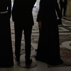 Camilla Parker Bowles, reine consort d'Angleterre, Le roi Charles III d'Angleterre, Le président Emmanuel Macron, Brigitte Macron - Le président Emmanuel Macron et sa femme visitent la chapelle du château de Versailles avec le roi et la reine d'Angleterre avant le dîner d'état dans la galerie des Glaces le 20 septembre 2023. © Eric Tschaen / Pool / Bestimage 