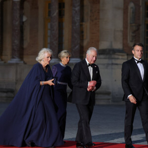 Pour le plus grand bonheur d'Emmanuel Macron qui n'a pas masqué sa joie 
Toast et discours lors du dîner d'Etat au château de Versailles en l'honneur de la visite officielle du roi et de la reine d'Angleterre en France le 20 septembre 2023. © Imago / Panoramic / Bestimage 