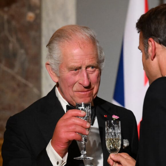 Toast et discours lors du dîner d'Etat au château de Versailles en l'honneur de la visite officielle du roi et de la reine d'Angleterre en France le 20 septembre 2023. 