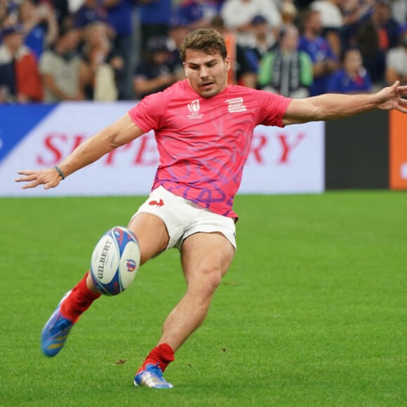 Le capitaine du XV de France a été opéré hier soir
Antoine Dupont (France) - Coupe du Monde de Rugby France 2023 du match de Poule A entre la France et la Namibie (96-0) au stade Velodrome à Marseille le 21 septembre 2023. 