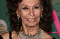 Sophia Loren victime d'une violente chute : l'actrice hospitalisée en urgence, plusieurs fractures à déplorer