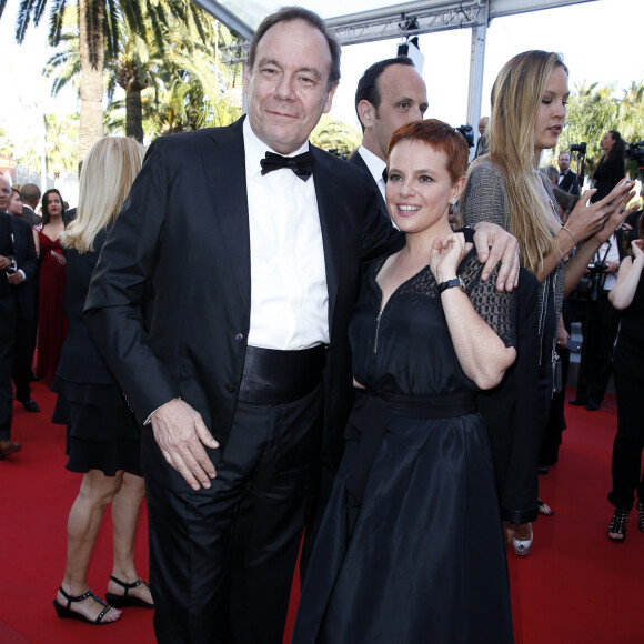 Xavier Couture et sa compagne Emmanuelle Gaume - Montée des marches du film "Inside Out" (Vice-Versa) lors du 68 ème Festival International du Film de Cannes, à Cannes le 18 mai 2015. 