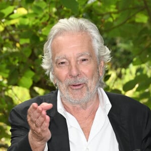 Pierre Arditi au photocall du film "Maestro(s)" lors du 15ème festival du film francophone de Angoulême, France, le 26 août 2022. © Coadic Guirec/Bestimage 