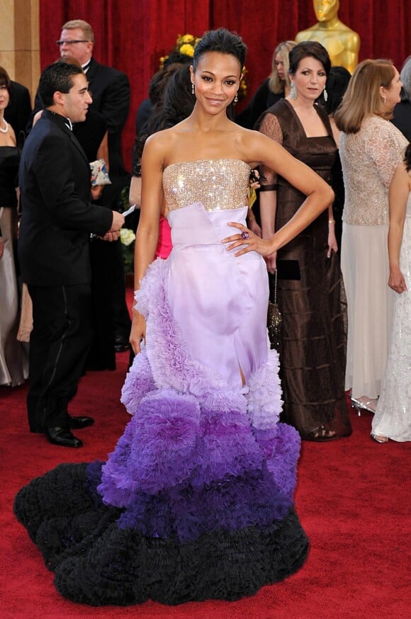 Zoe Saldana dans un modèle Givenchy à la 82e cérémonie des Oscars à Los Angeles