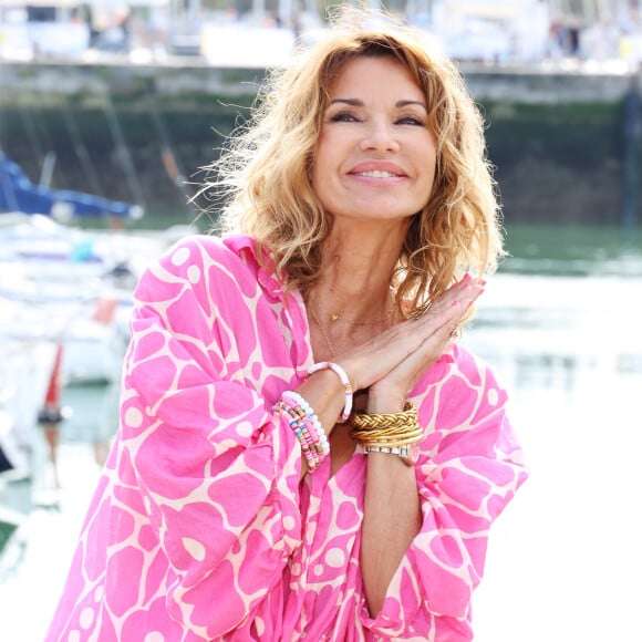 Ingrid Chauvin au photocall de la série "Demain Nous Appartient" lors de la 25ème édition du Festival de la fiction de la Rochelle, France, le 16 septembre 2023. © Denis Guignebourg/BestImage 