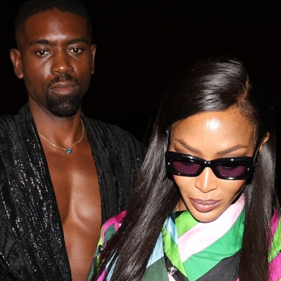 Naomi Campbell brille en Emilio Pucci, lors de la Fashion Week à Paris