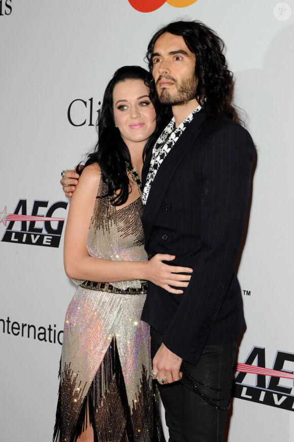 Katy Perry, au bras de son fiancé Russell Brand, au casting de l'adaptation des Schtroumpfs au cinéma
