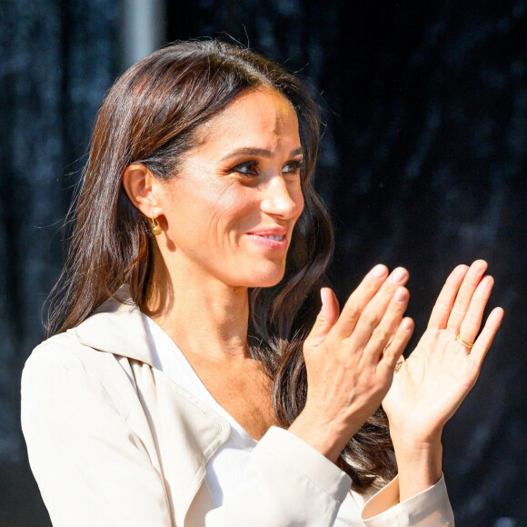 Meghan Markle aurait-elle des ambitions politiques ?
Meghan Markle, duchesse de Sussex aux Invictus Games 2023 à Dusseldorf pour une remise de prix. 