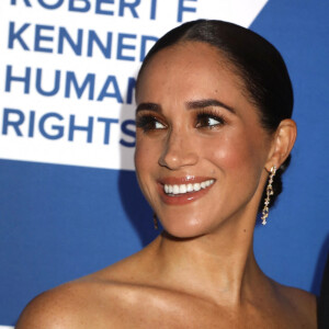 Le prince Harry et Meghan Markle lors du photocall de la soirée caritative Robert F. Kennedy Human Rights à New York le 6 décembre 2022. 