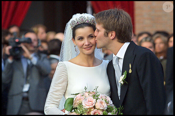 Le prince Emmanuel-Philibert de Savoie et Clotilde Courau lors de leur mariage à la basilique Sainte-Marie des Anges à Rome, en Italie. Le 25 septembre 2003