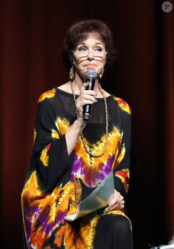 L'occasion de se pencher sur sa vie dans la Creuse, où elle s'y rend une partie de l'année,
Exclusif - Anny Duperey - Concert "En coeur pour l'Ukraine" au Casino de Paris le 18 juin 2023. © Coadic Guirec/Bestimage 