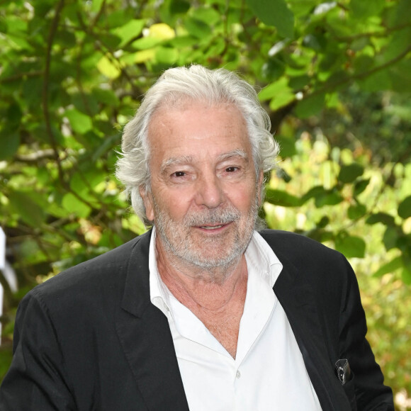 Pierre Arditi au photocall du film “Maestro(s)” lors du 15ème festival du film francophone de Angoulême, France, le 26 août 2022. © Coadic Guirec/Bestimage
