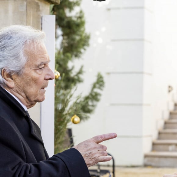 Exclusif - Pierre Arditi et Muriel Robin - Séquence "Noël chez les parents" - Tournage du téléfilm « Ils s’aiment… enfin presque », qui sera diffusé le lundi 18 avril à 21h10 sur TF1. © Cyril Moreau / Bestimage