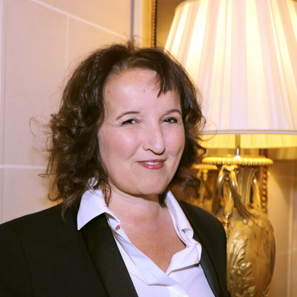 Anne Roumanoff lors de la soirée des "Stéthos d'or 2023" à l'hôtel Four Seasons George V à Paris le 27 mars 2023. © Cédric Perrin / Bestimage