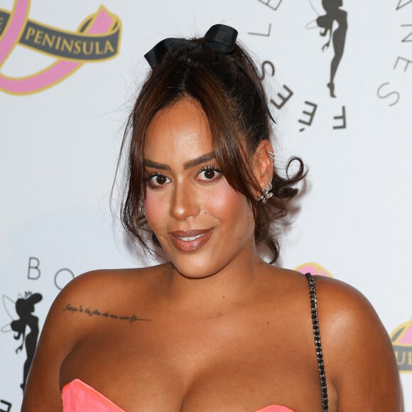 Lors d'une soirée de charité exceptionnelle organisée par les Bonnes Fées, Amel Bent a fait sensation dans une superbe robe rose.
Amel Bent - Photocall du 4ème gala de charité de l'association "Les Bonnes Fées" à l'occasion de la campagne mondiale "Octobre Rose" à l'hôtel Peninsula, Paris le 5 octobre 2023. © Coadic Guirec/Bestimage
