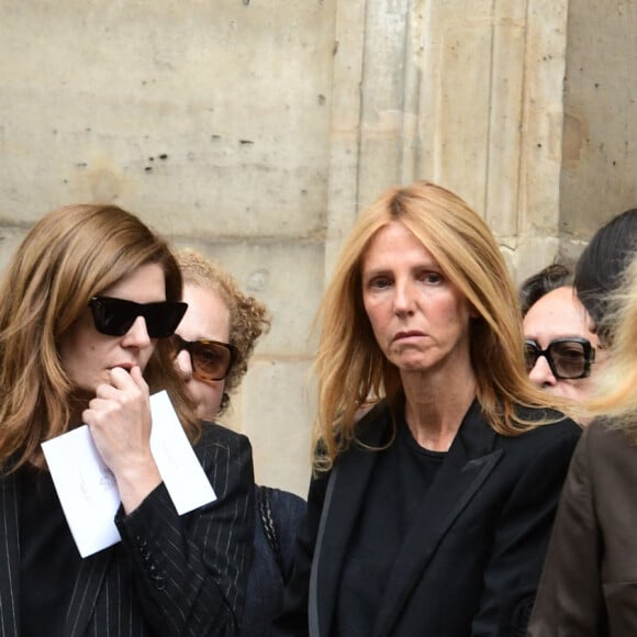 Benjamin Biolay, Chiara Mastroianni, Sandrine Kiberlain, Catherine Deneuve - Sorties des obsèques de Jane Birkin en l'église Saint-Roch à Paris. Le 24 juillet 2023 © Jacovides-KD Niko / Bestimage 