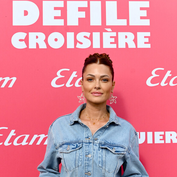 Caroline Receveur au photocall du défilé Etam Croisière 2023 à Saint-Tropez le 11 mai 2023. © Rachid Bellak / Bestimage 