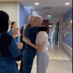 "I'm back" : Caroline Receveur atteinte d'un cancer du sein et en larmes à l'hôpital, elle célèbre une première victoire