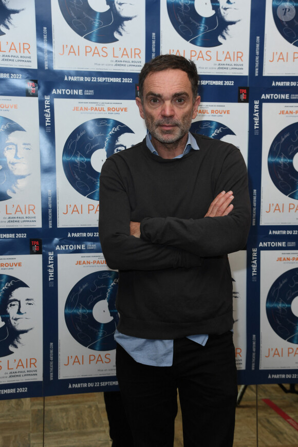 Exclusif - Yann Moix - Personnalités à la première du spectacle de Jean-Paul Rouve "J'ai pas l'air" au Théâtre Antoine à Paris. Le 22 septembre 2022 © G.Gorassini-B.Rindoff Petroff / Bestimage 