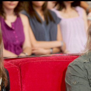 Archives -  Laure Manaudou et Philippe Lucas sur le plateau de Vivement Dimanche. © Guilaume Gaffiot / Bestimage