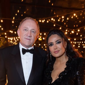 François-Henri Pinault et sa femme Salma Hayek - Soirée "Kering Women in Motion Award" lors du 76ème Festival International du Film de Cannes. Le 21 mai 2023 © Olivier Borde / Bestimage 