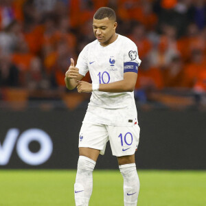 L'attaquant du PSG a marqué un doublé contre les Pays-Bas
Football : Pays-Bas vs France. La France se qualifie pour l'Euro 2024 après sa victoire 2 à 1 -