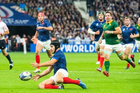 Antoine Dupont (XV de France) - Coupe du Monde de Rugby France 2023 - Match de quart de finale "France-Afrique du Sud (28-29)" au Stade de France à Saint-Denis 15 octobre 2023.  Rugby World Cup France 2023 - Quarter-final match "France-South Africa (28-29)" at the Stade de France in Saint-Denis October 15, 2023 