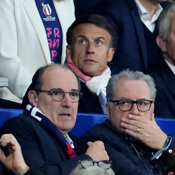 Emmanuel Macron, Jean Castex, Richard Ferrand - People des les tribunes de la coupe du Monde de Rugby France 2023 - Match de quart de finale "France-Afrique du Sud (28-29)" au Stade de France à Saint-Denis 15 octobre 2023. © Moreau-Jacovides/Bestimage