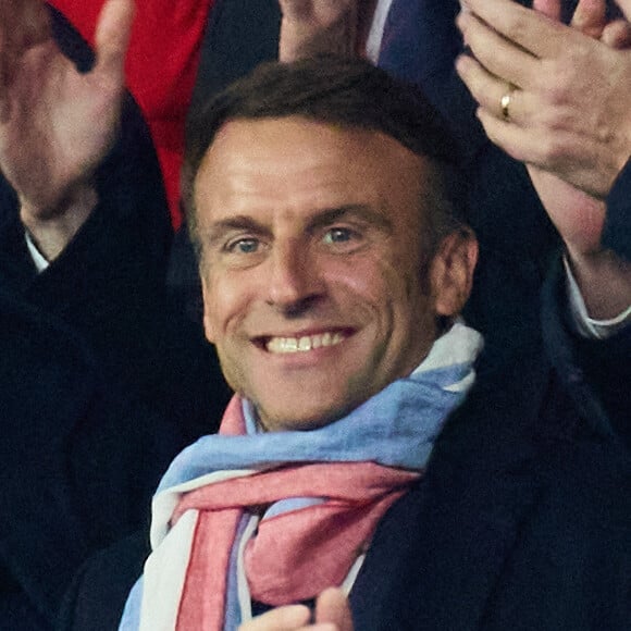 Le président de la République président, Emmanuel Macron était aussi dans les tribunes
 
Emmanuel Macron - People des les tribunes de la coupe du Monde de Rugby France - Match de quart de finale "France-Afrique du Sud" au Stade de France à Saint-Denis. © Moreau-Jacovides/Bestimage