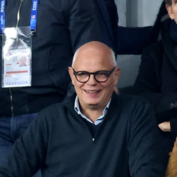 L'ancien Premier ministre Edouard Philippe a fait le déplacement pour soutenir les Bleus
Edouard Philippe - People des les tribunes de la coupe du Monde de Rugby France 2023 - Match de quart de finale "France-Afrique du Sud (28-29)" au Stade de France à Saint-Denis 15 octobre 2023. © Moreau-Jacovides/Bestimage