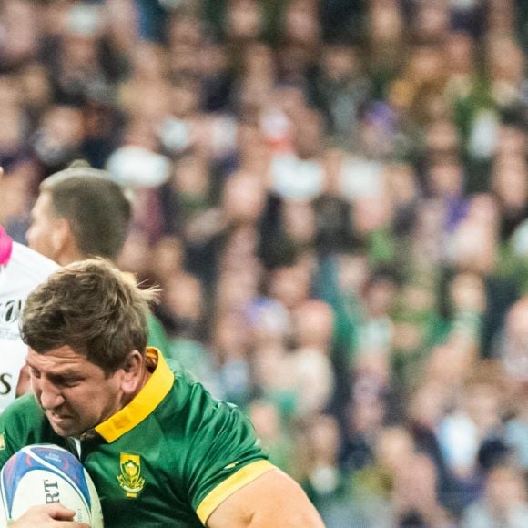 Uini Atonio (XV de France) Kwagga Smith (Afrique du Sud) - Coupe du Monde de Rugby France 2023 - Match de quart de finale "France-Afrique du Sud (28-29)" au Stade de France à Saint-Denis 15 octobre 2023.  Rugby World Cup France 2023 - Quarter-final match "France-South Africa (28-29)" at the Stade de France in Saint-Denis October 15, 2023 