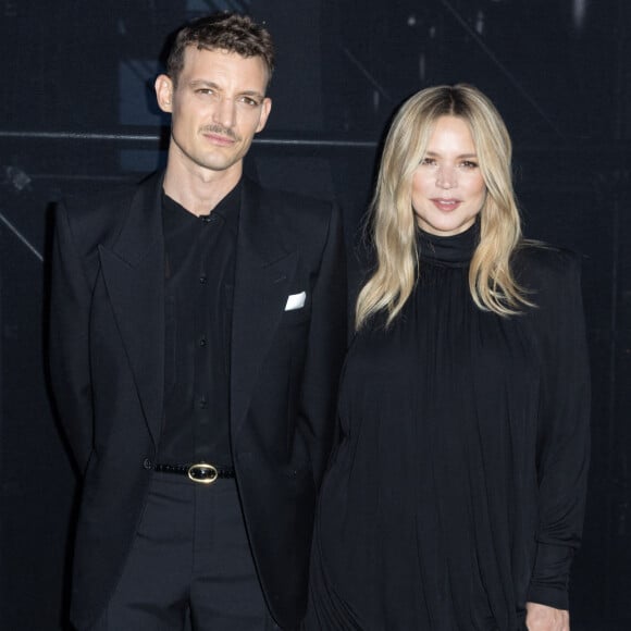 Niels Schneider et sa compagne Virginie Efira - Photocall du défilé Saint Laurent Womenswear Printemps/été 2024 dans le cadre de la Fashion week de Paris le 26 septembre 2023 à Paris. © Olivier Borde/Bestimage