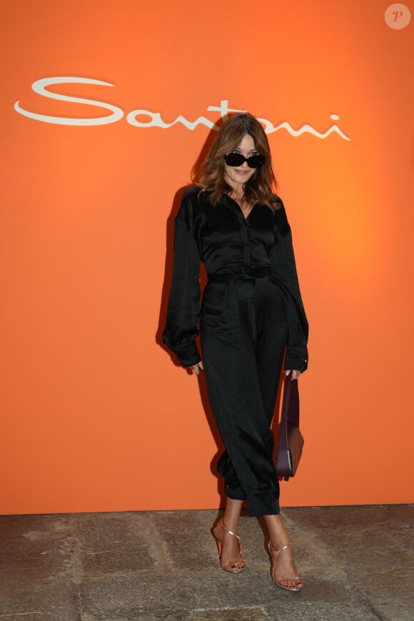 Carla Bruni - Présentation de la collection Santoni lors de la Fashion Week à Milan, le 21 septembre 2023. 