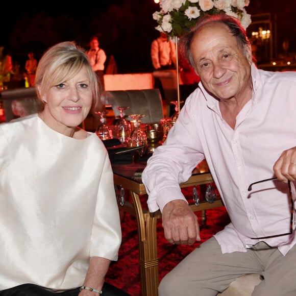 Pourtant, mettre un terme à leur mariage, Chantal Ladesou y a pensé
Exclusif - Chantal Ladesou et son mari Michel Ansault lors d'un after show pendant les Marrakech du Rire à l'hôtel Selman le 17 juin 2022. © Rachid Bellak / Bestimage